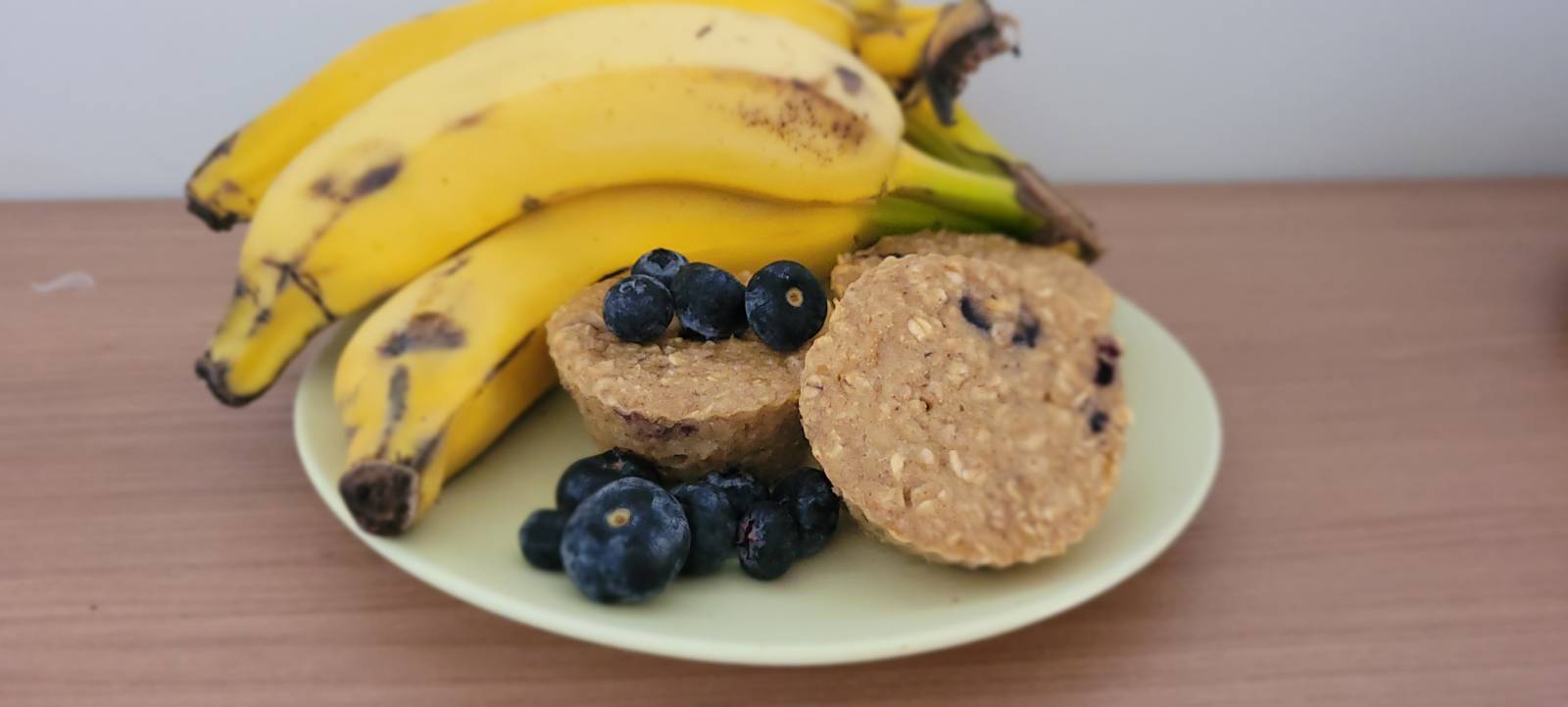 Bolinho de Banana com Mirtilo